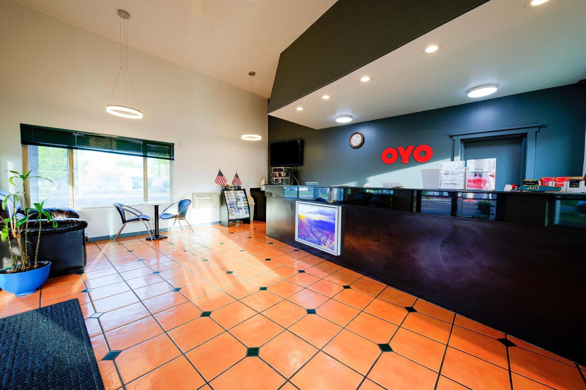 Oyo Hotel Hermiston Or, Downtown Exterior foto